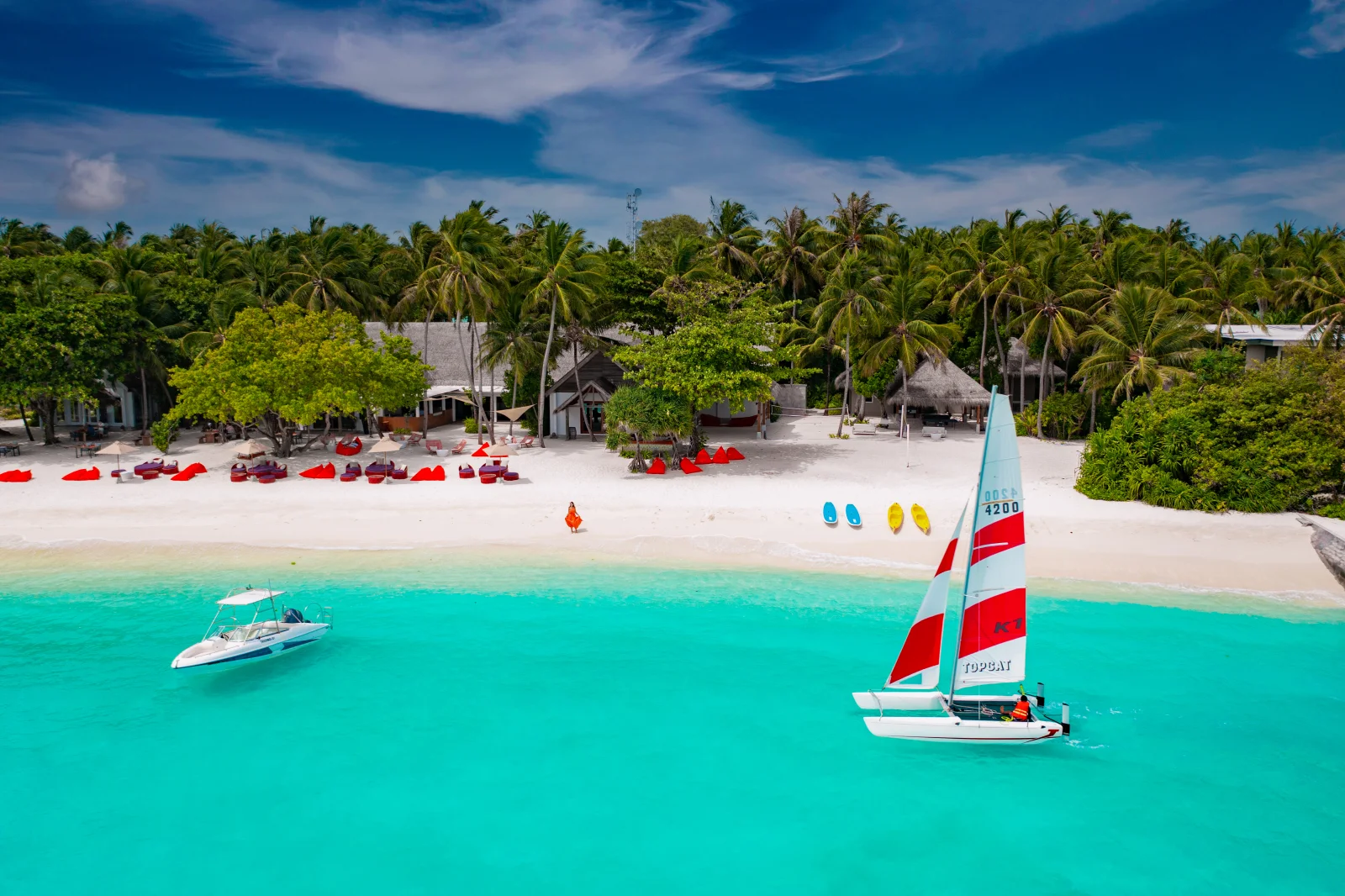 The Emperor Beach Club, Amilla Maldives