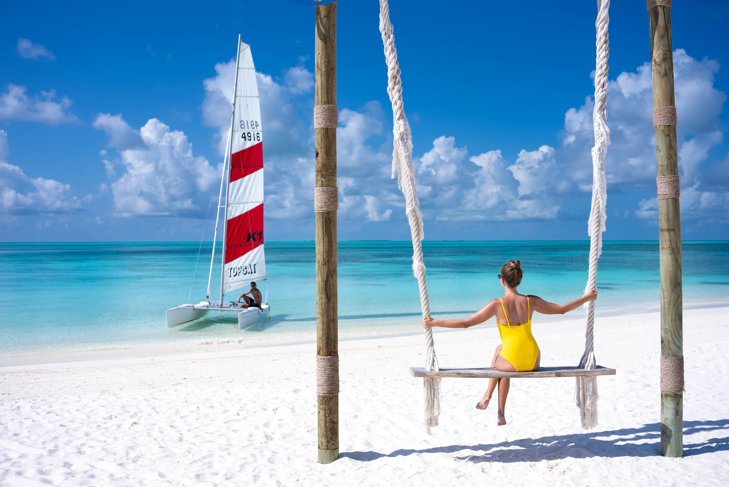 Catamaran sailing, Atmosphere Kanifushi