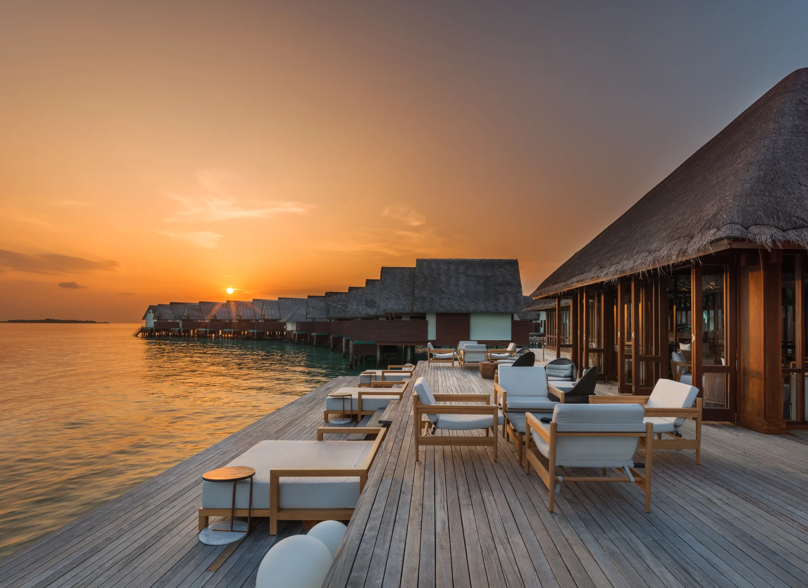 Baani Overwater Fine Dining, Heritance Aarah