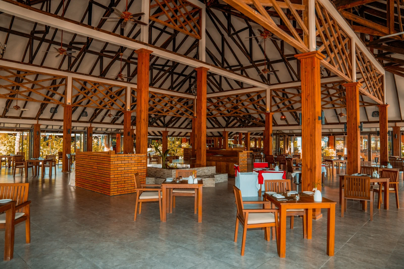 Lime restaurant, Brennia Kottefaru