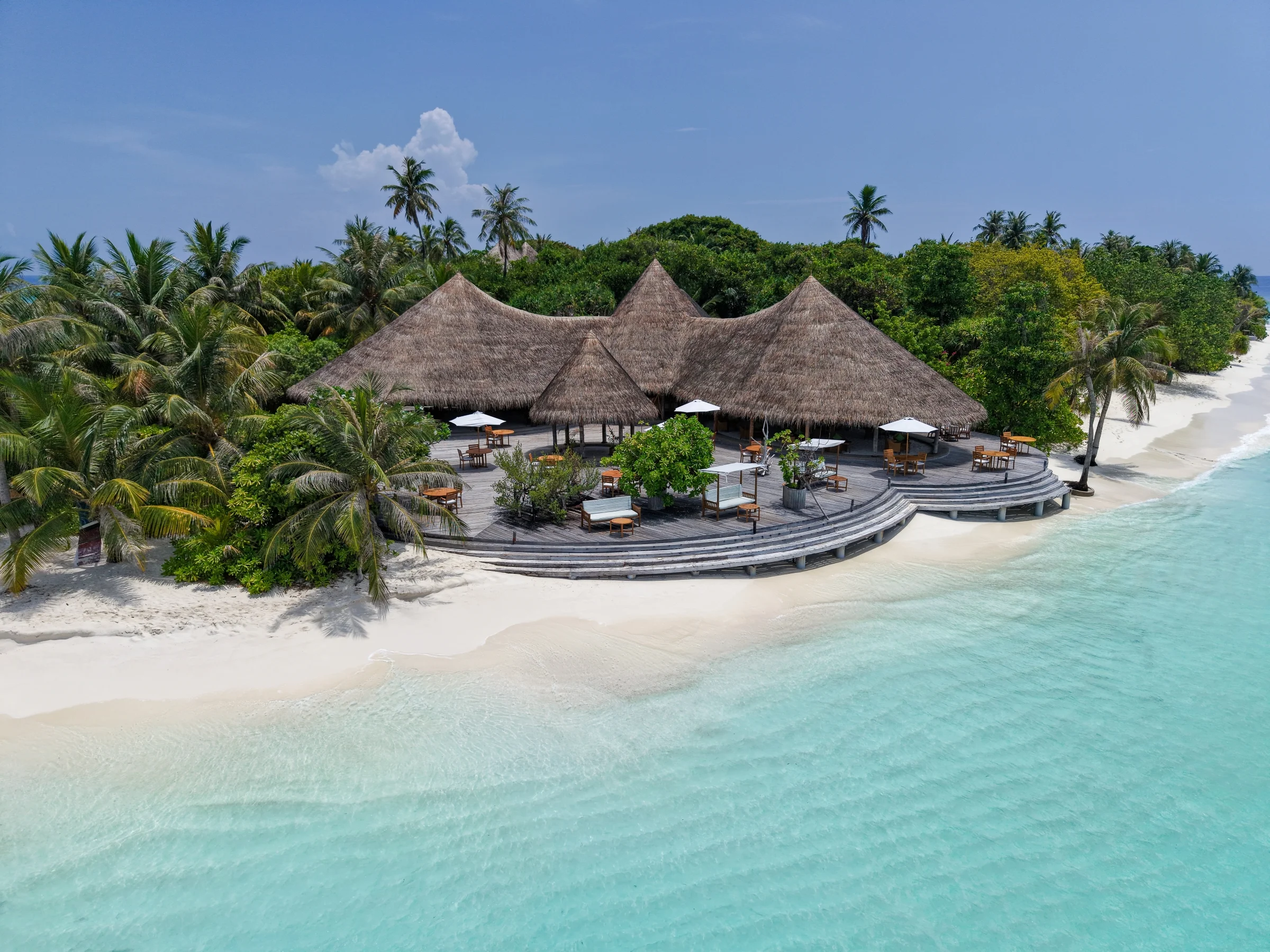 Conch Bar on the beach, Coco Palm Dhuni Kolhu