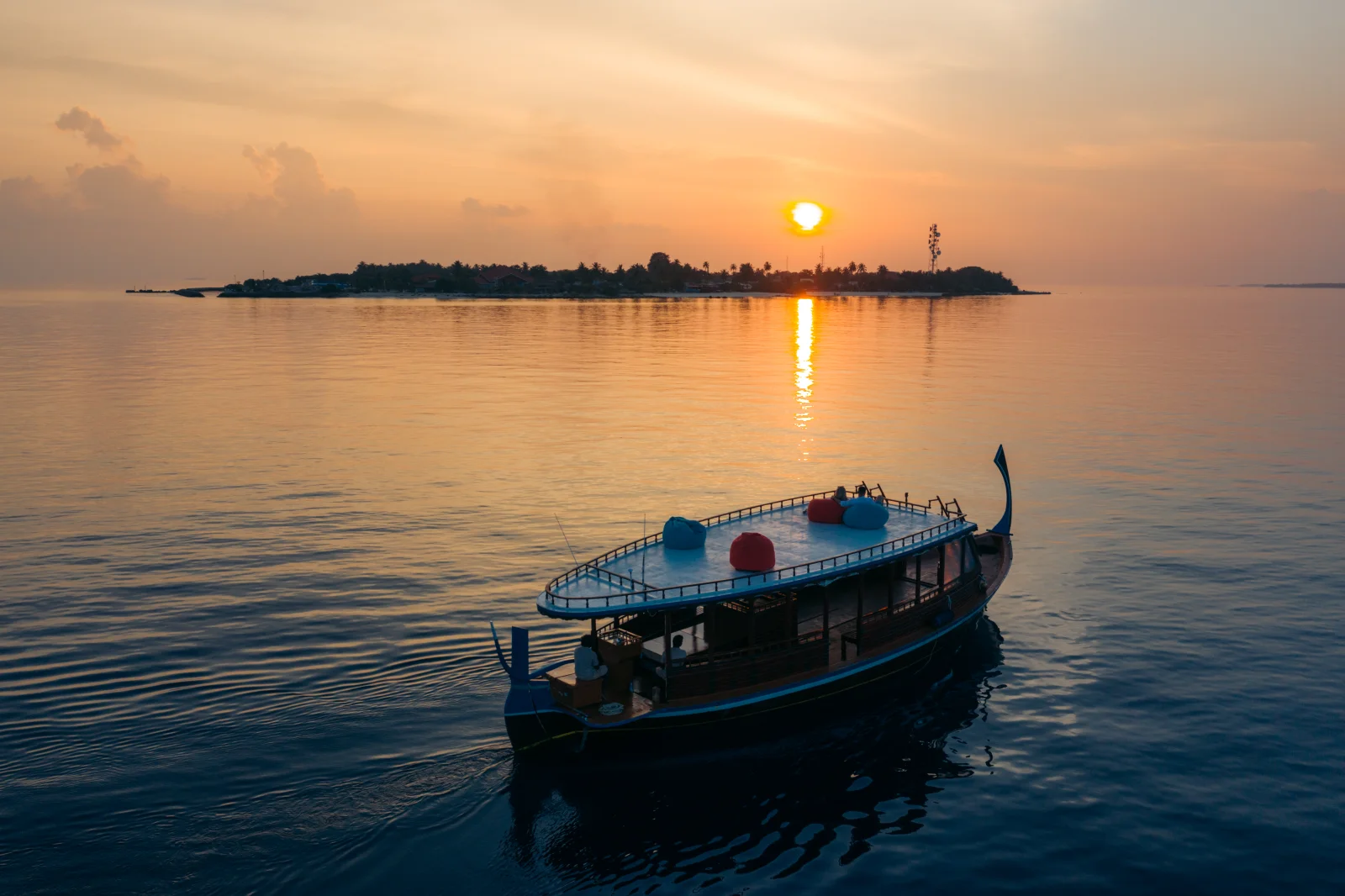 Excursions, Adaaran Select Meedhupparu