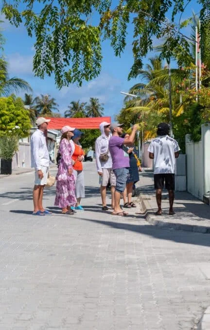 Excursion boat trip, Brennia Kottefaru