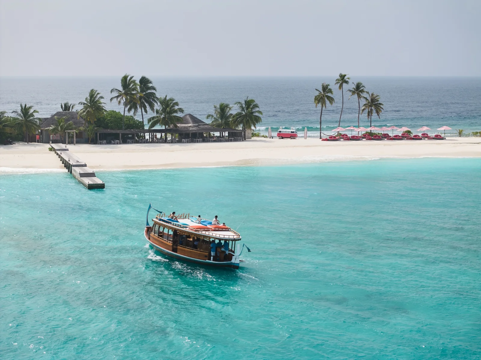 Boat to the Crab Shack, Finolhu Baa Atoll