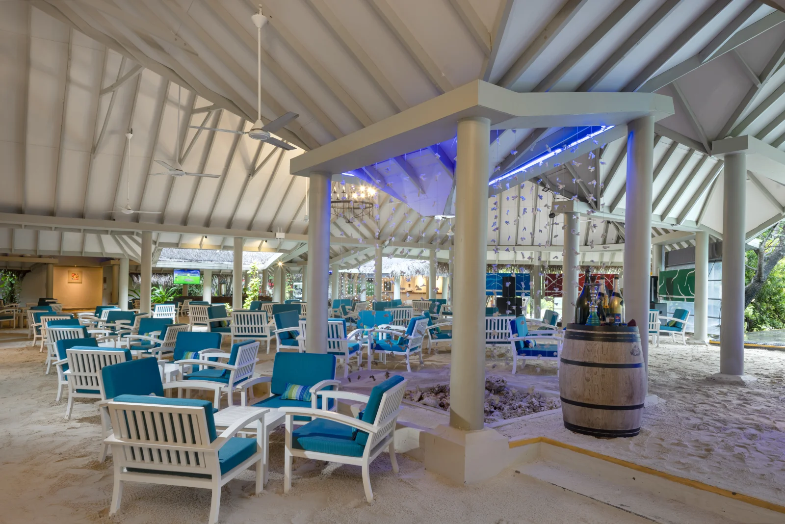 Hiyala Bar, Adaaran Select Hudhuranfushi