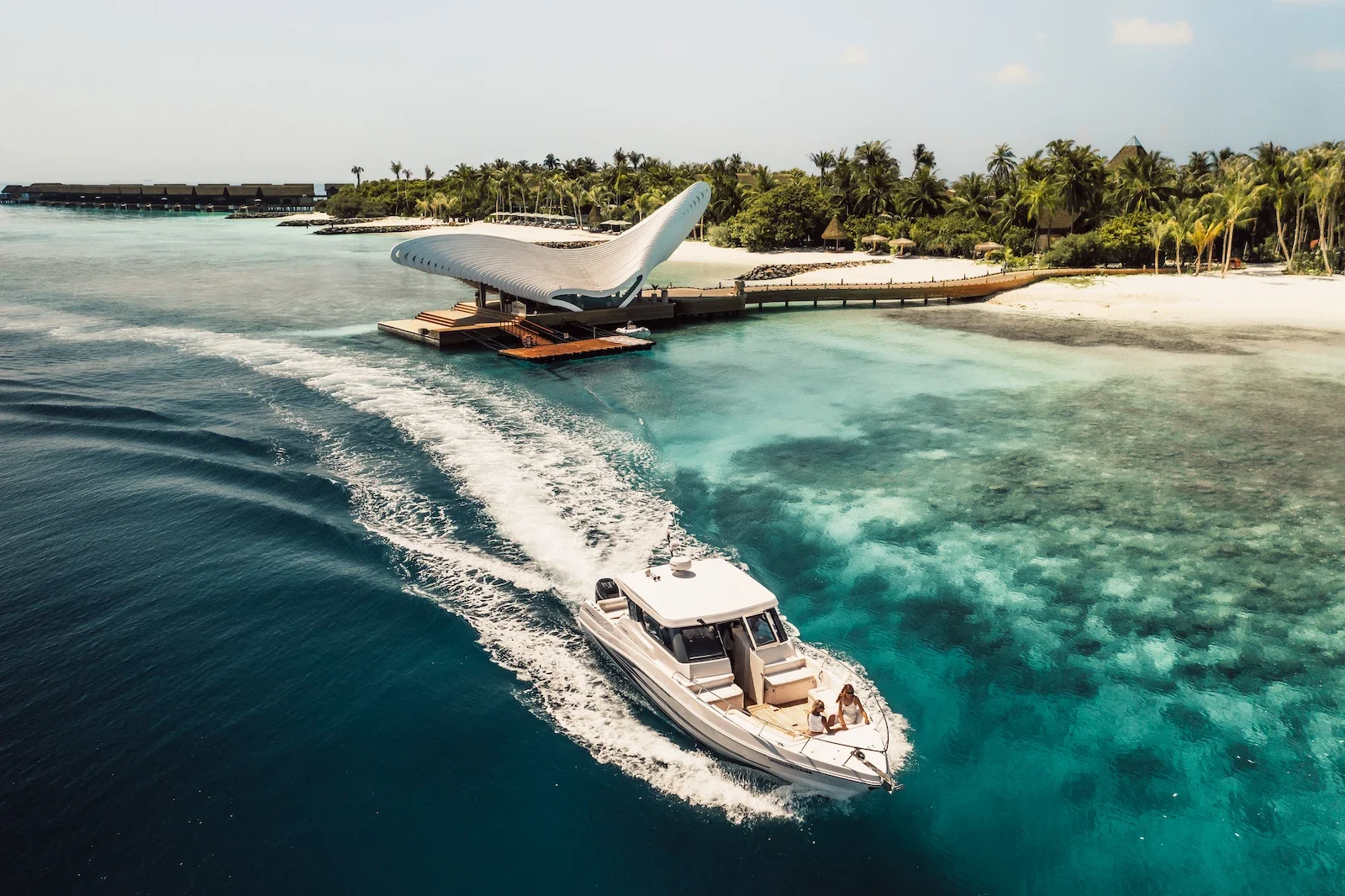 Yacht arriving at the island, Joali Being