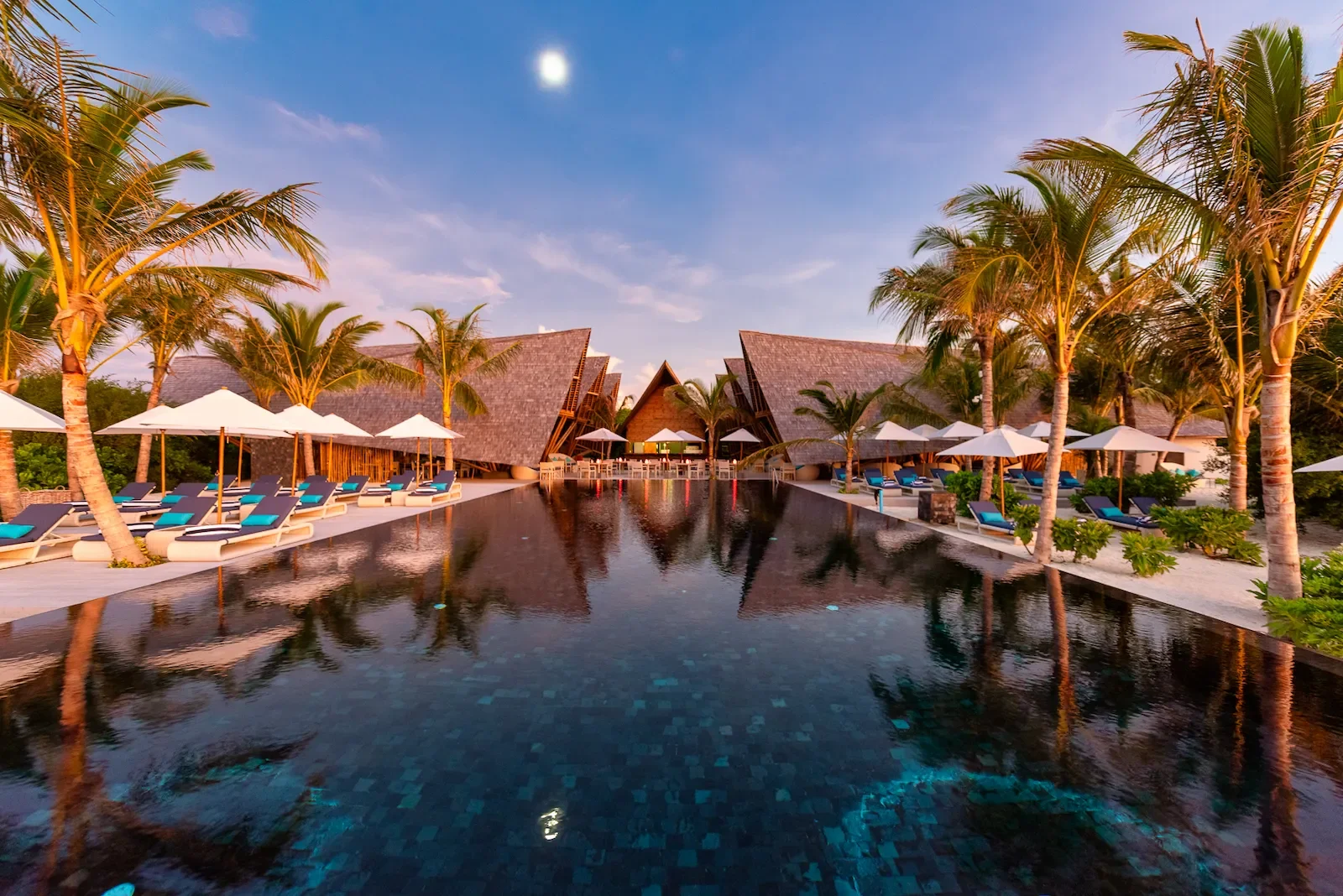 Kuredhivaru Resort and spa Latitude