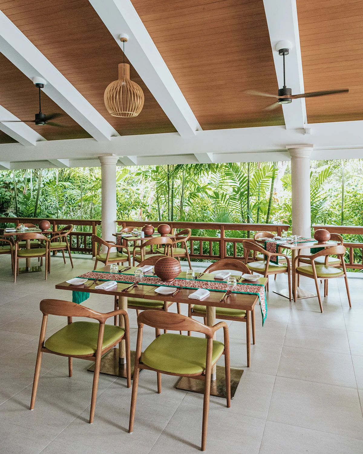 Masala Hut, Sheraton Maldives Full Moon Resort & Spa
