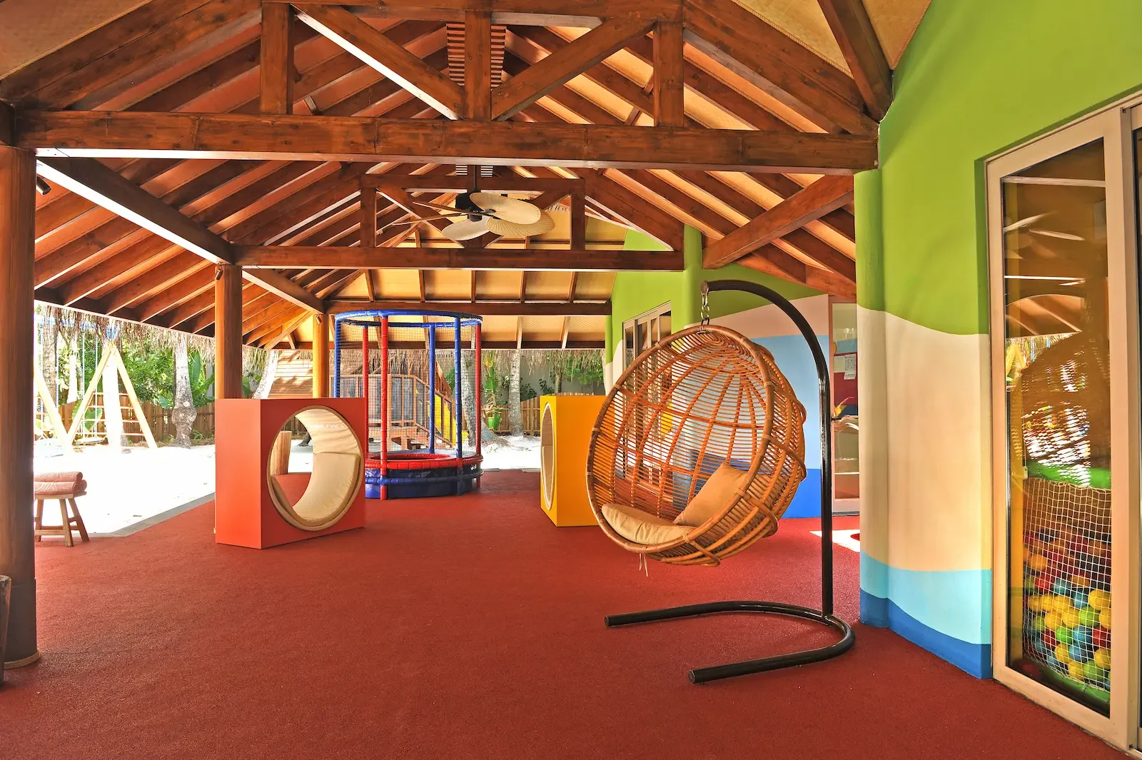 Muramas Kids Club, Joali Maldives