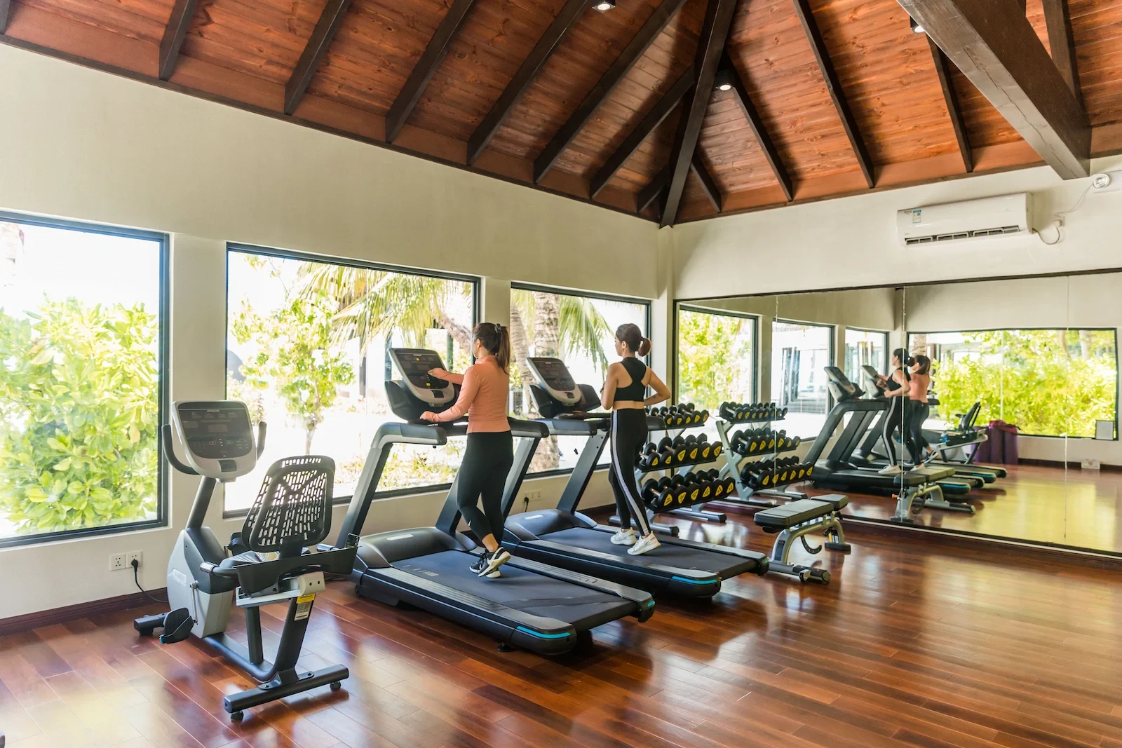 Gym & yoga, NOOE Maldives Kunaavashi