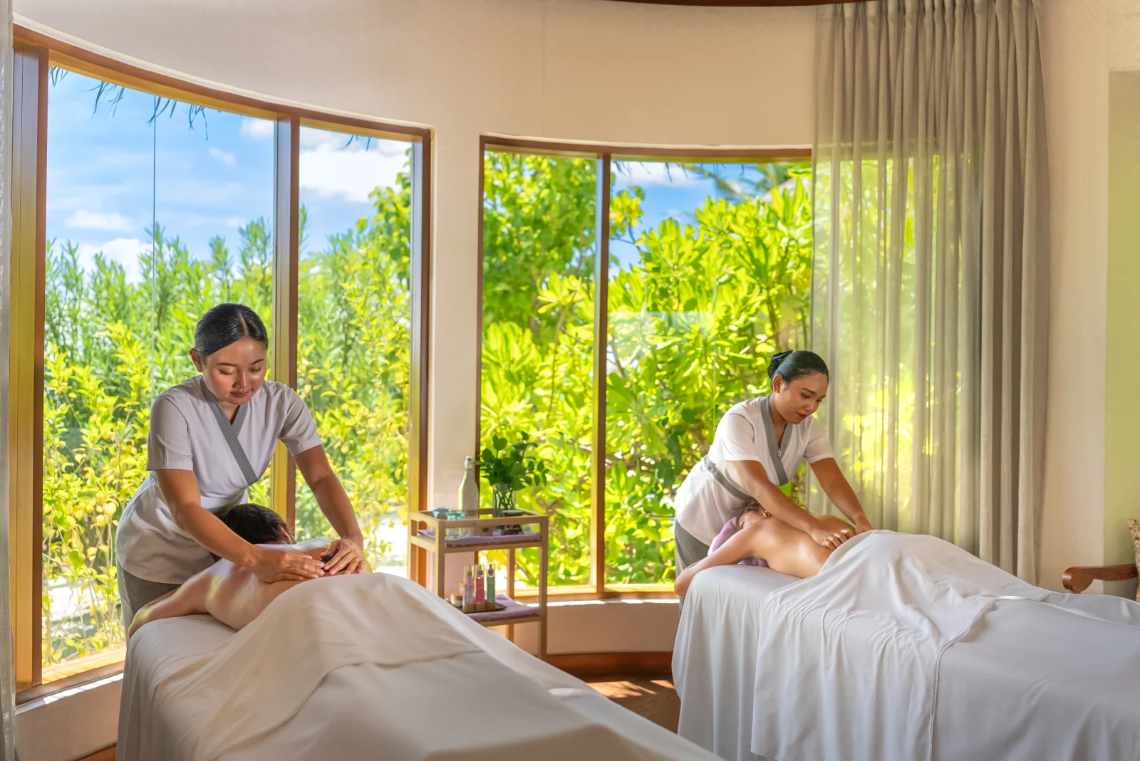 ELE|NA Ayur spa, OBLU Select Sangeli