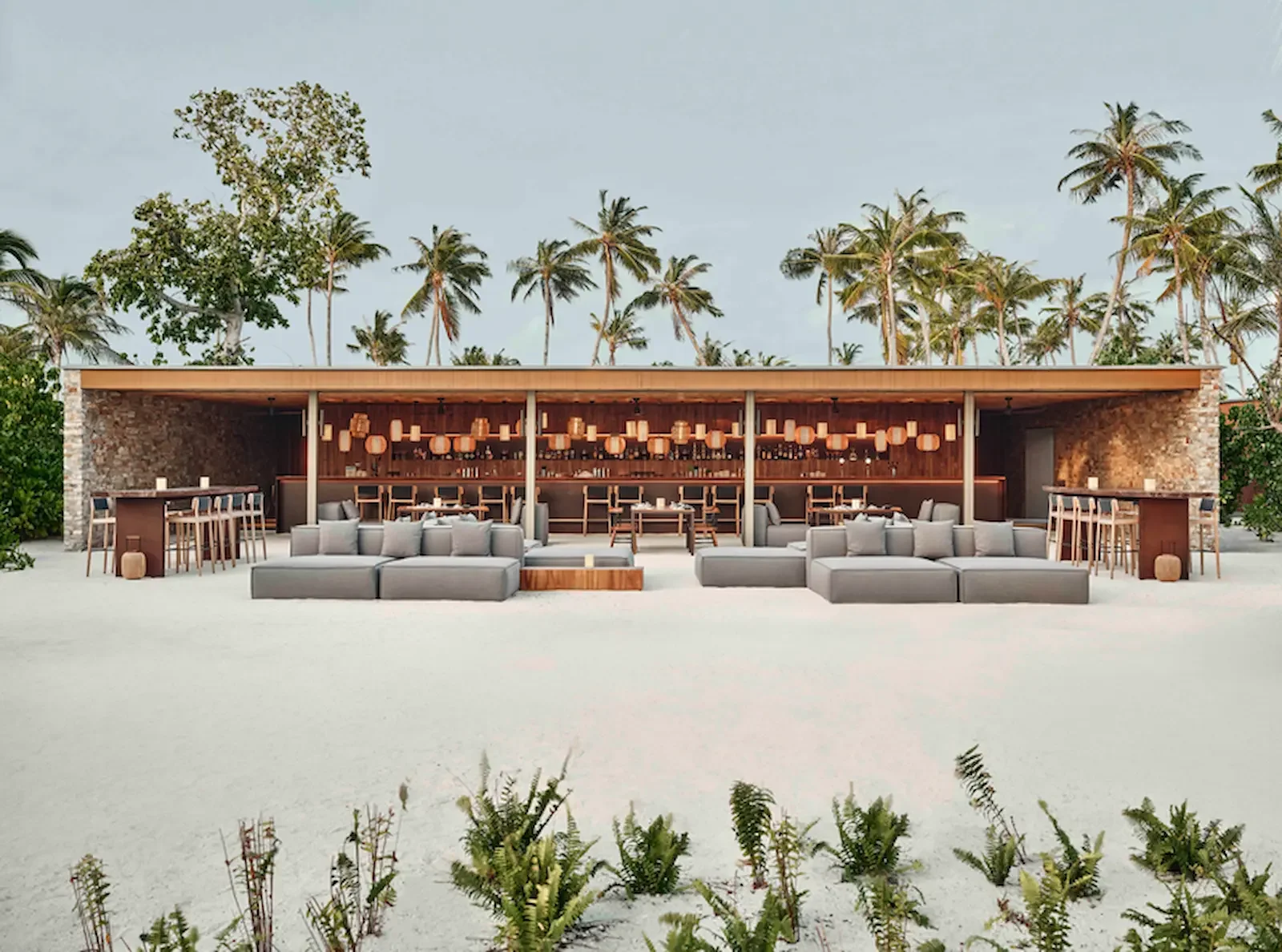 Beach club, Patina Maldives Fari Islands