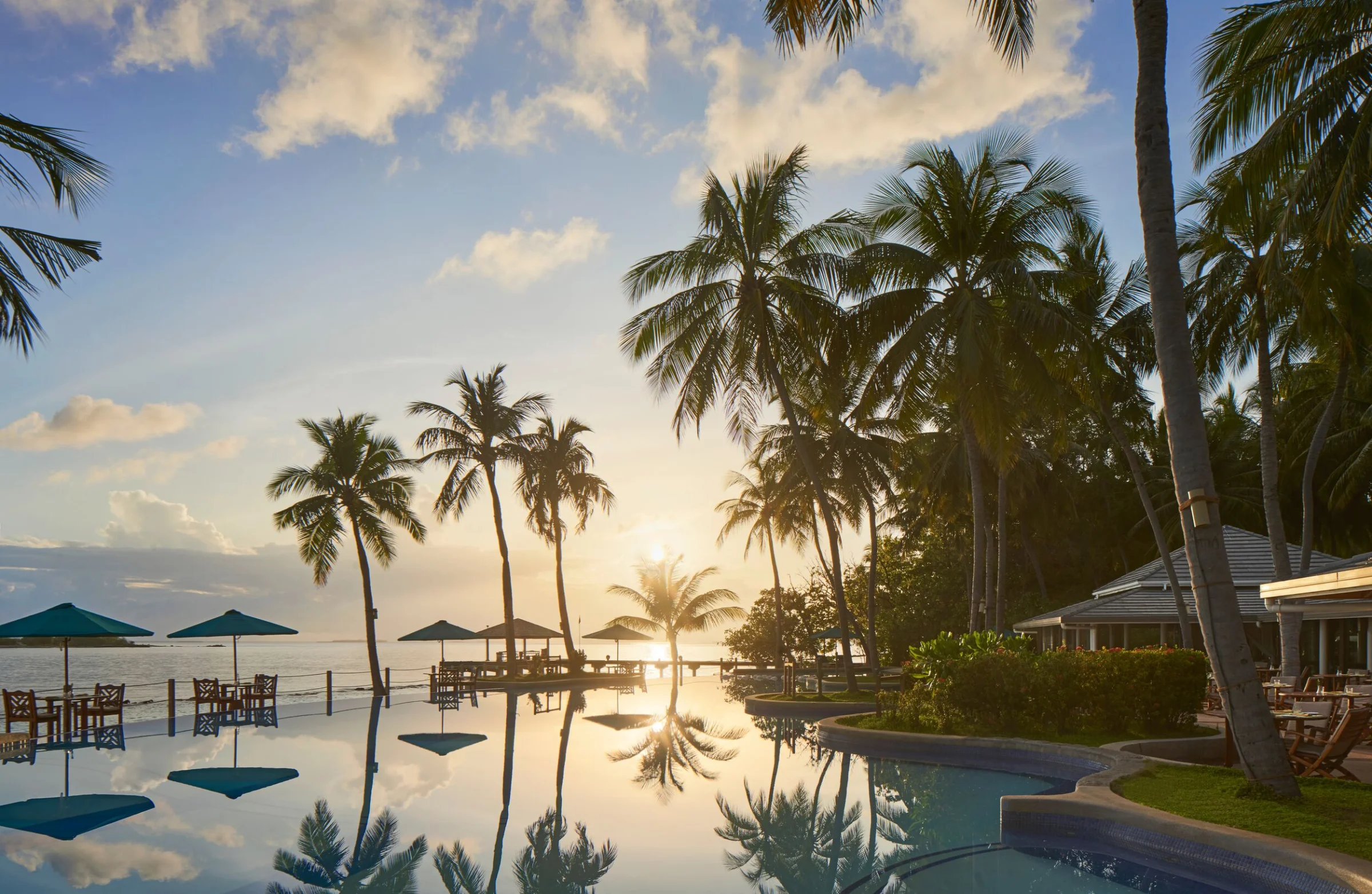 Pool Sunset, Royal Island Resort and Spa Maldives