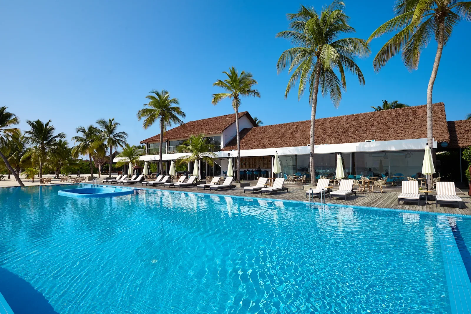 Vēlì, NOOE Maldives Kunaavashi