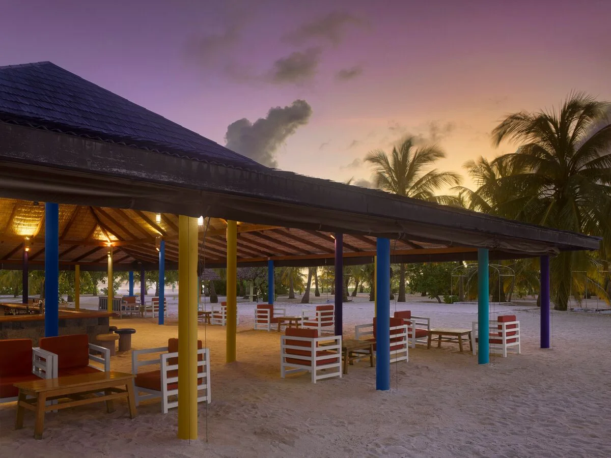 Vaani Bar, Villa Park Sun Island