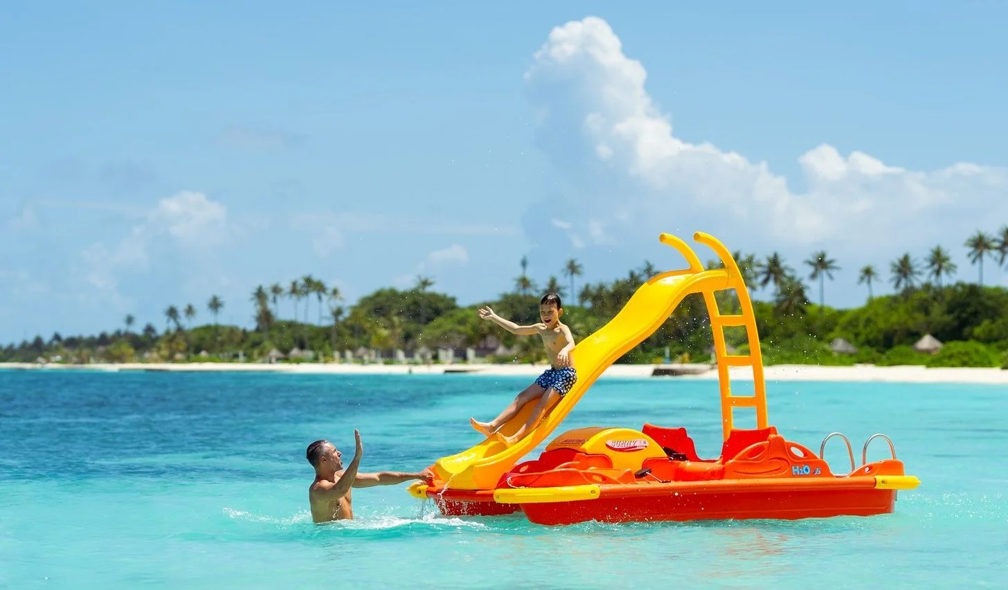 Watersports, Atmosphere Kanifushi