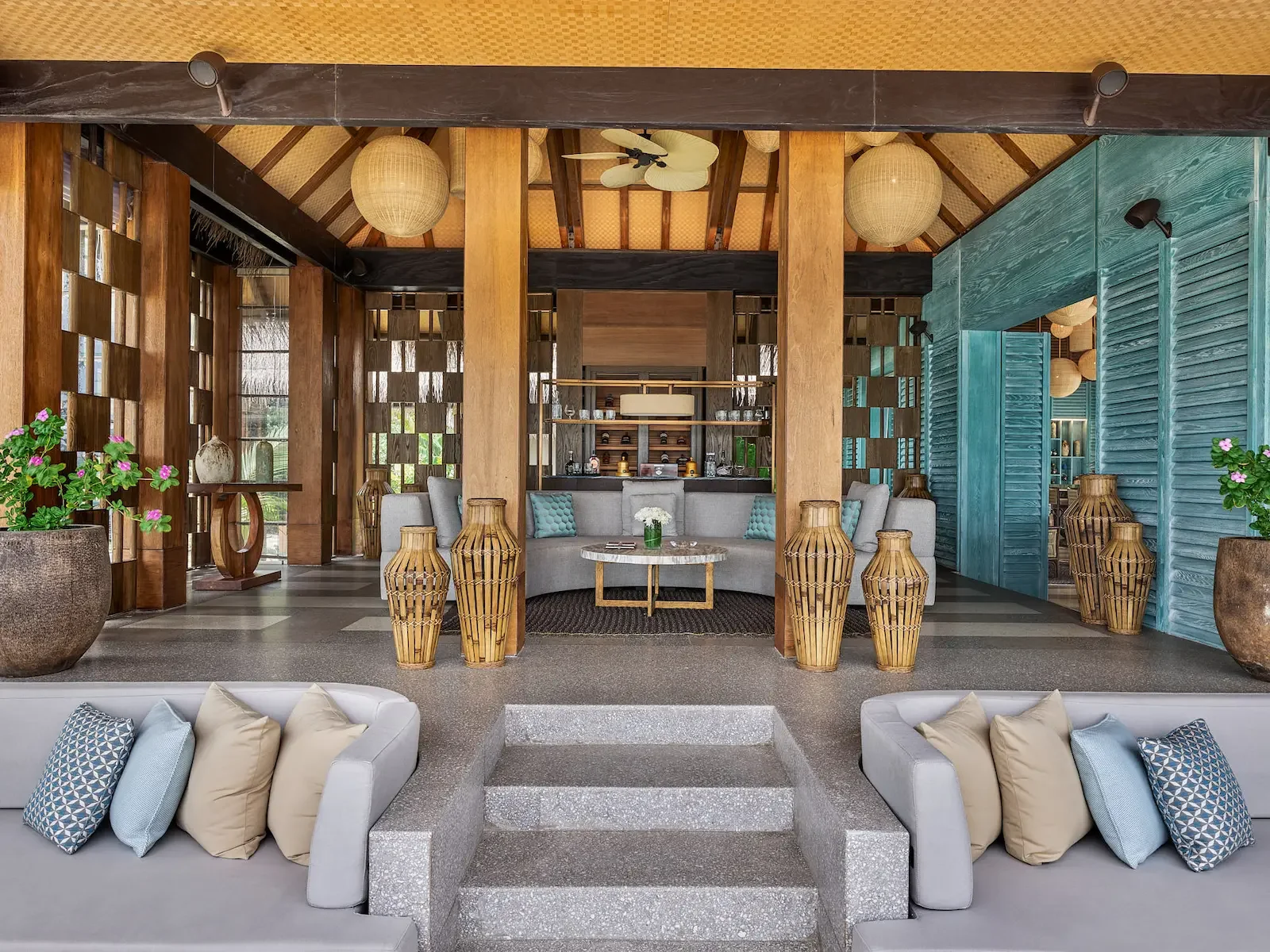 Whisky and Cigar Lounge, Joali Maldives