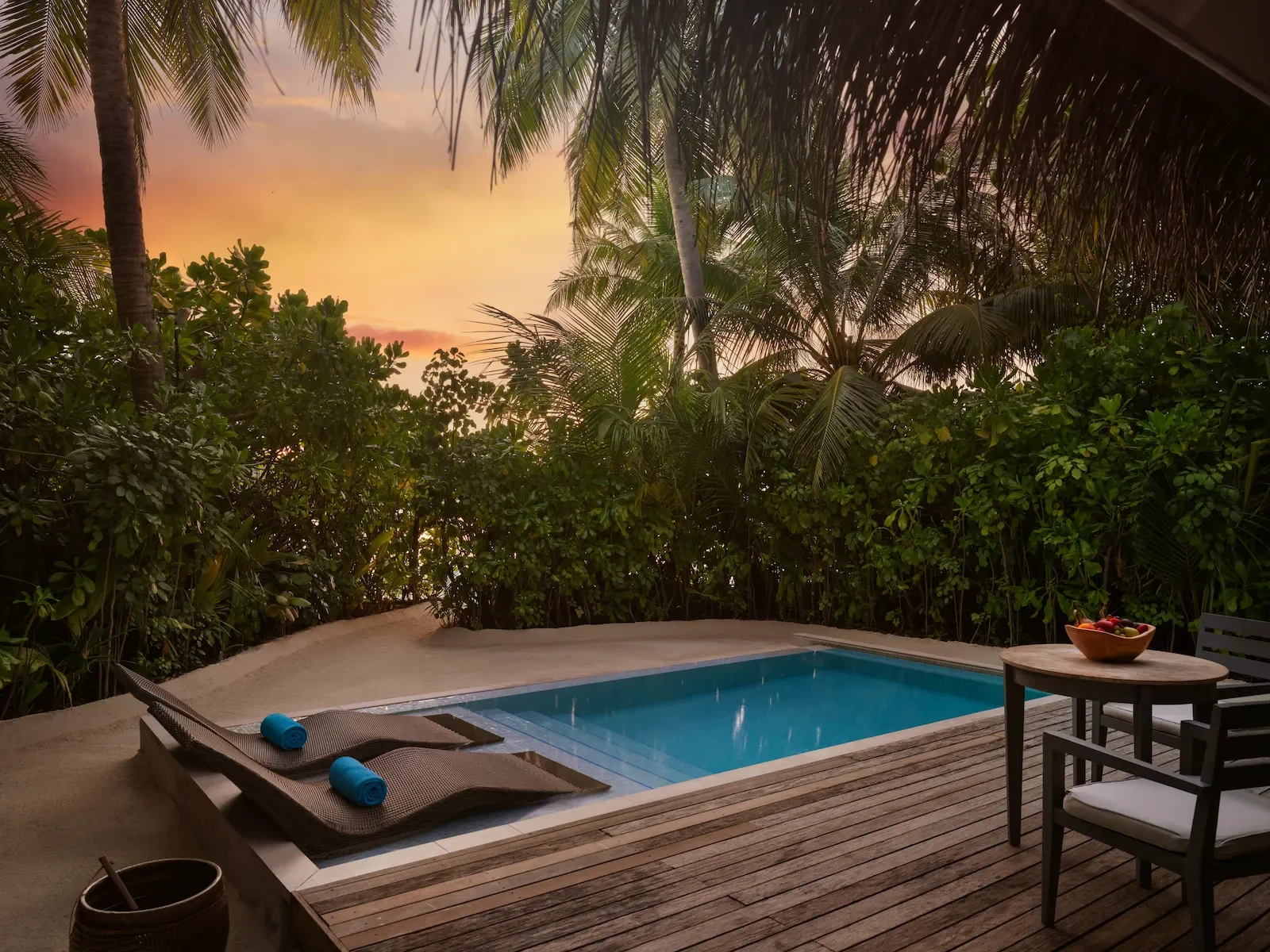 Sunset Beach Pool Villa, Anantara Dhigu