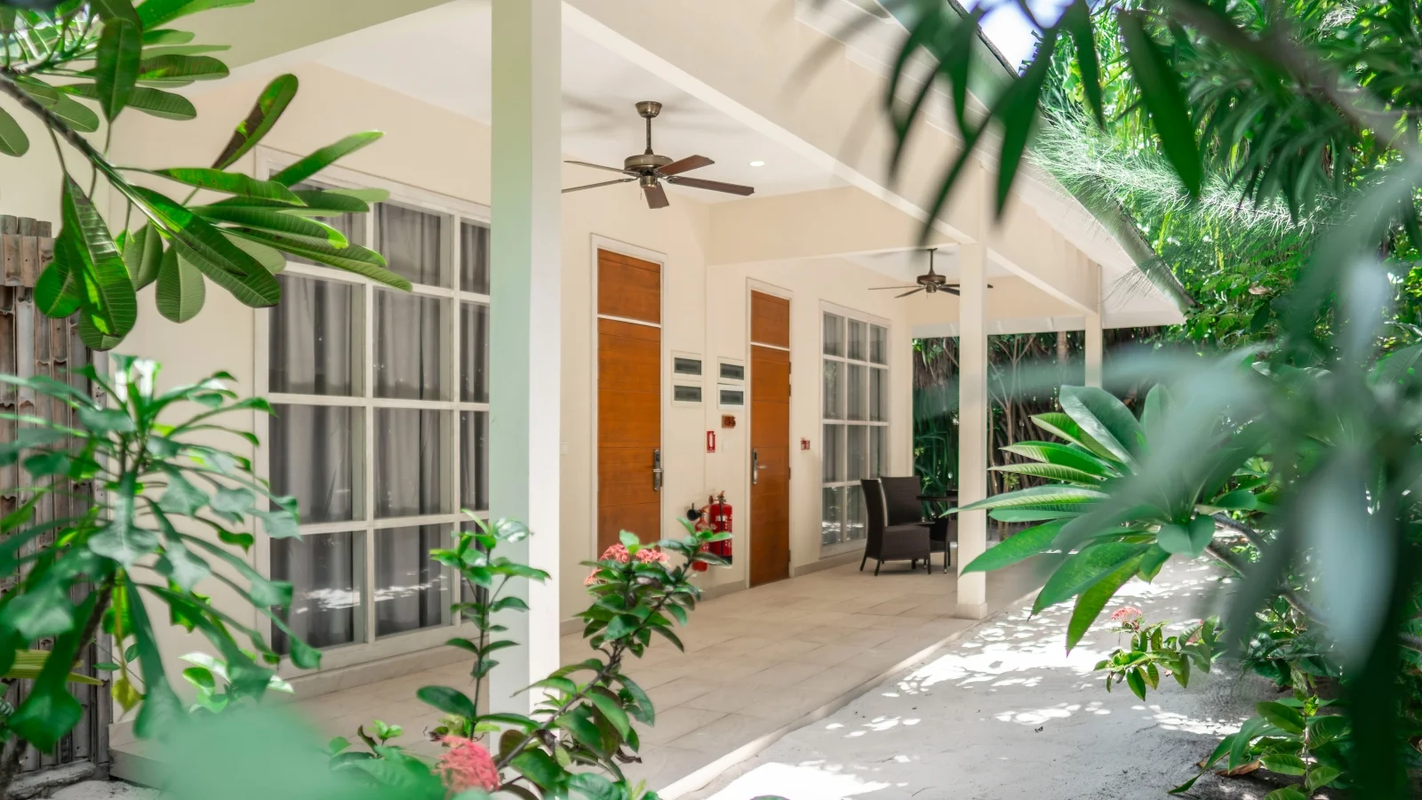Two Bedroom Bougain Villa, Brennia Kottefaru
