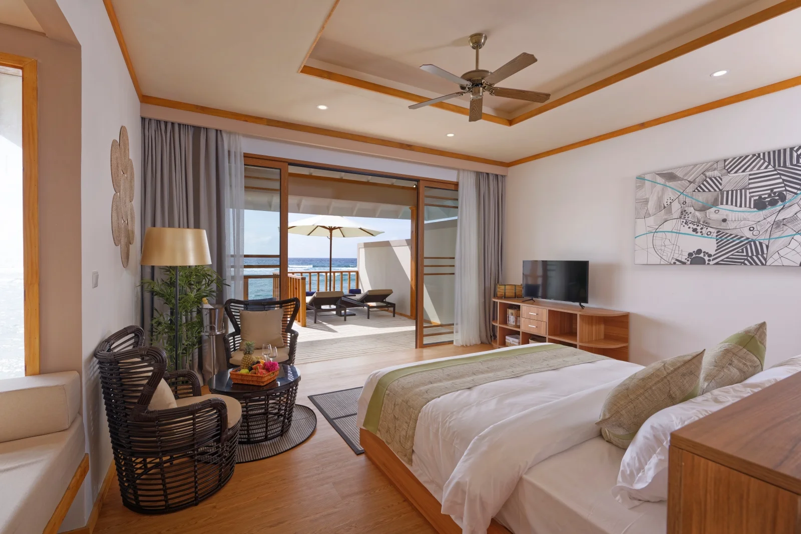 Water Villa, Brennia Kottefaru
