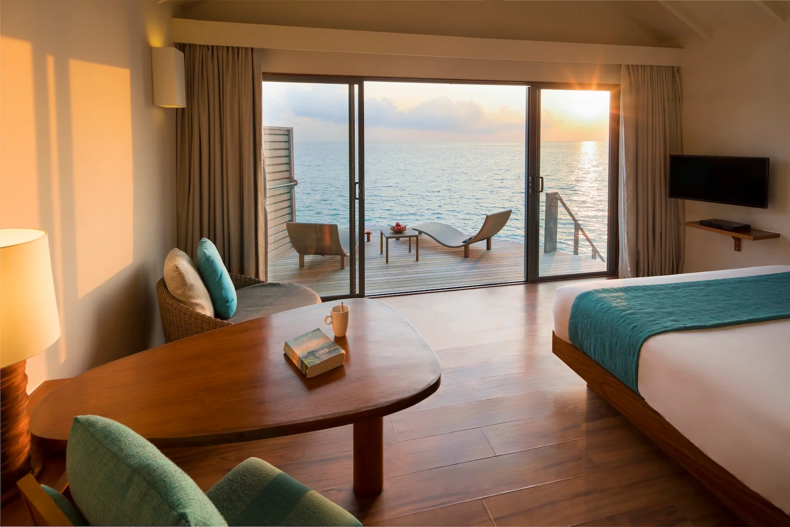 Sunset Overwater Villa, Centara Ras Fushi