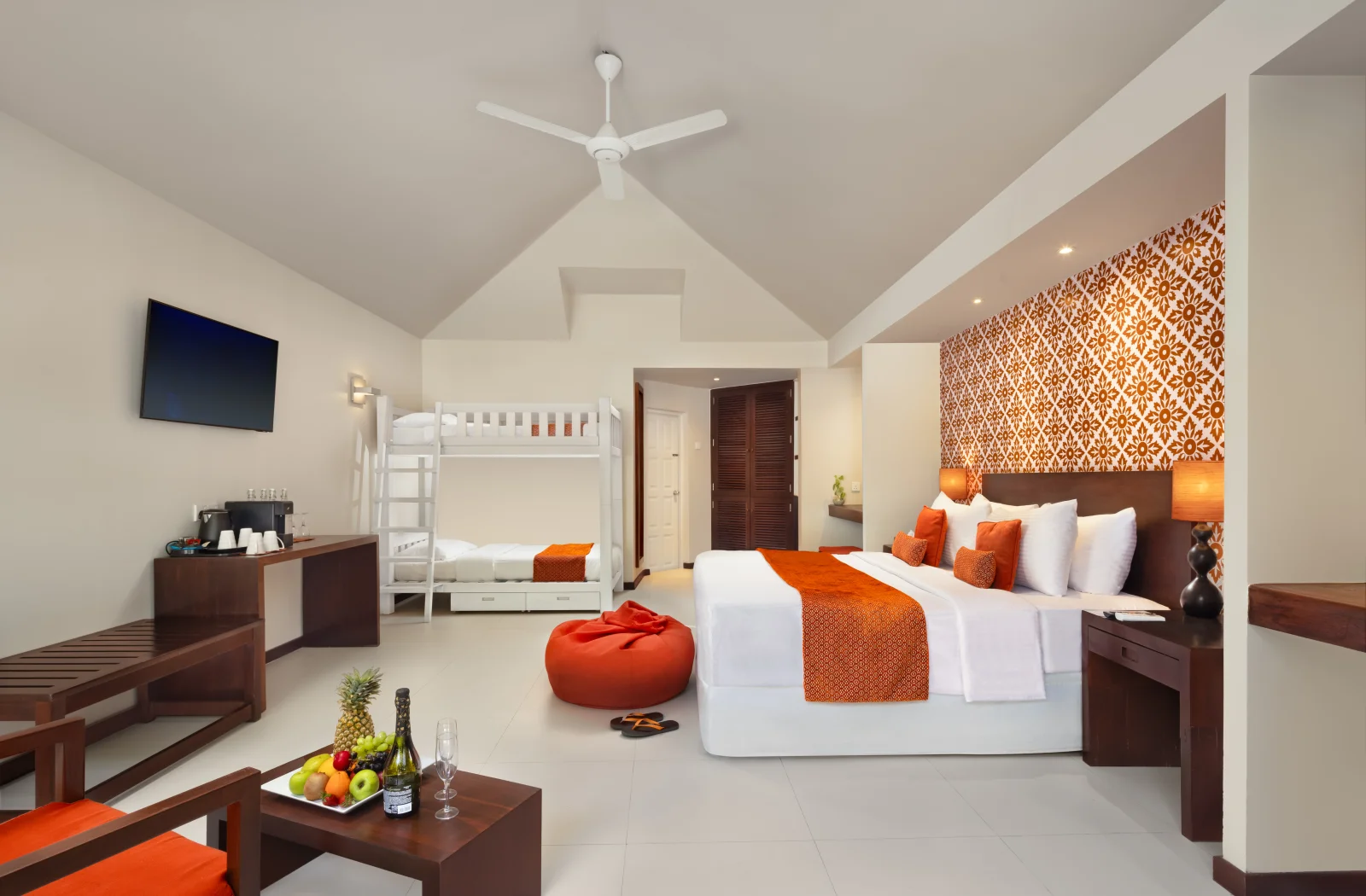 Family Villa, Adaaran Select Hudhuranfushi