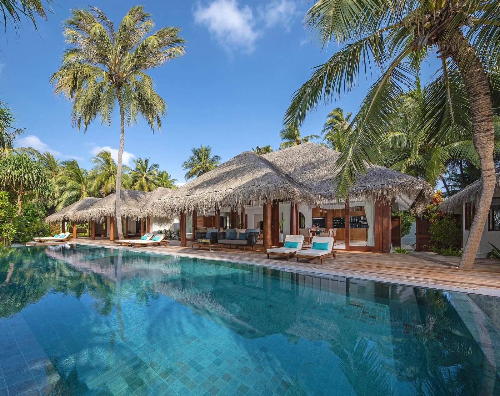Four Bedroom Beach Pool Residence, Anantara Kihavah