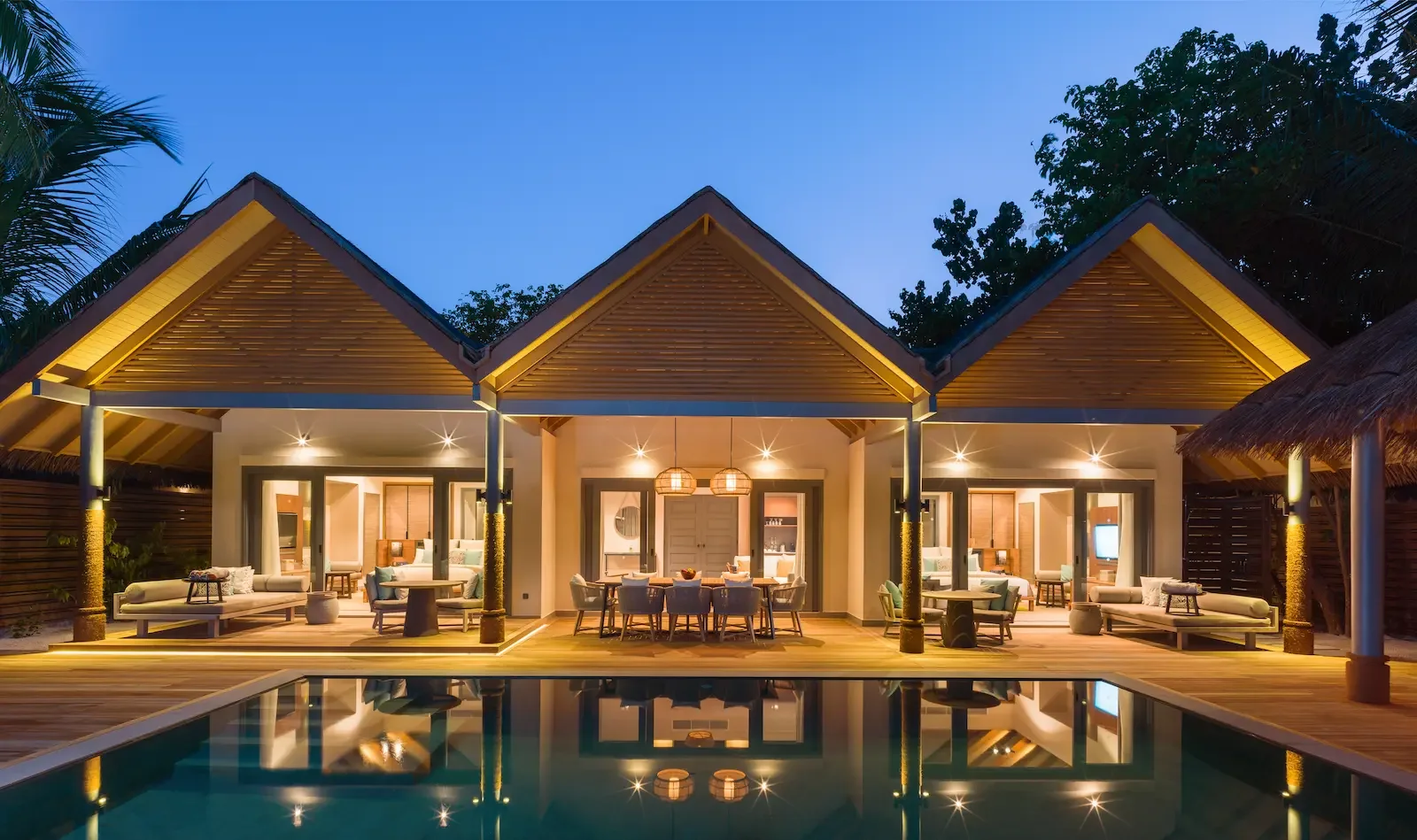 Four Bedroom Beach Pool Residence, Vakkaru Maldives