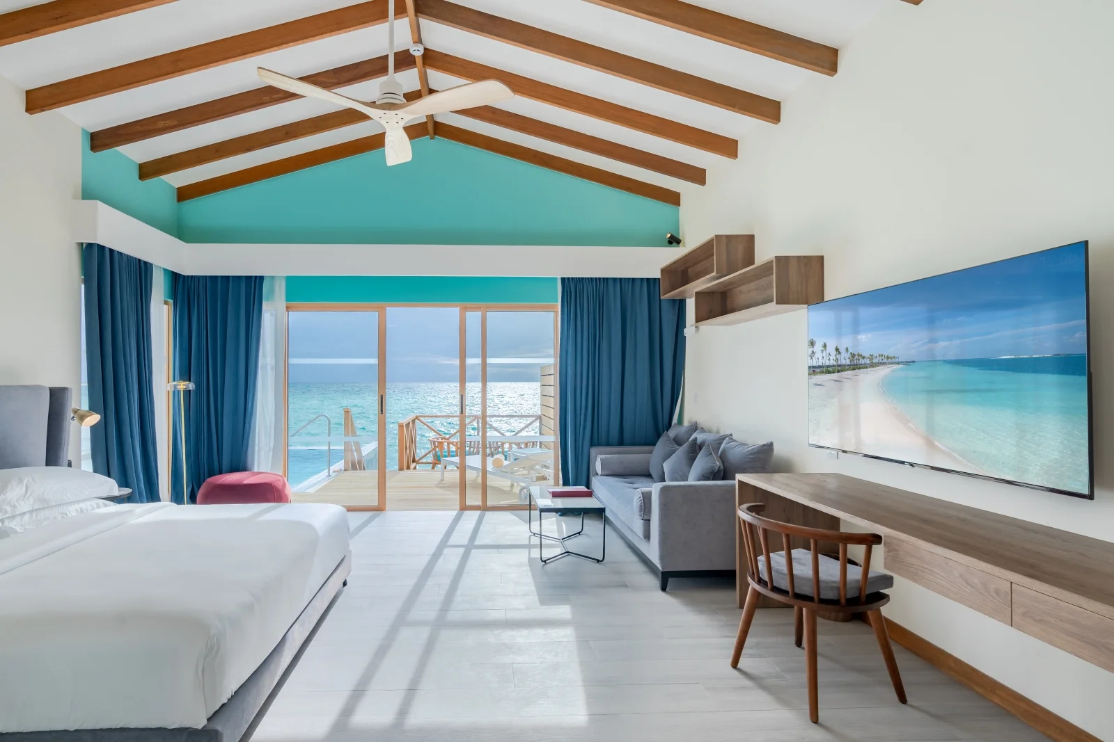 Lagoon Suite with Pool, Joy Island by Cocoon