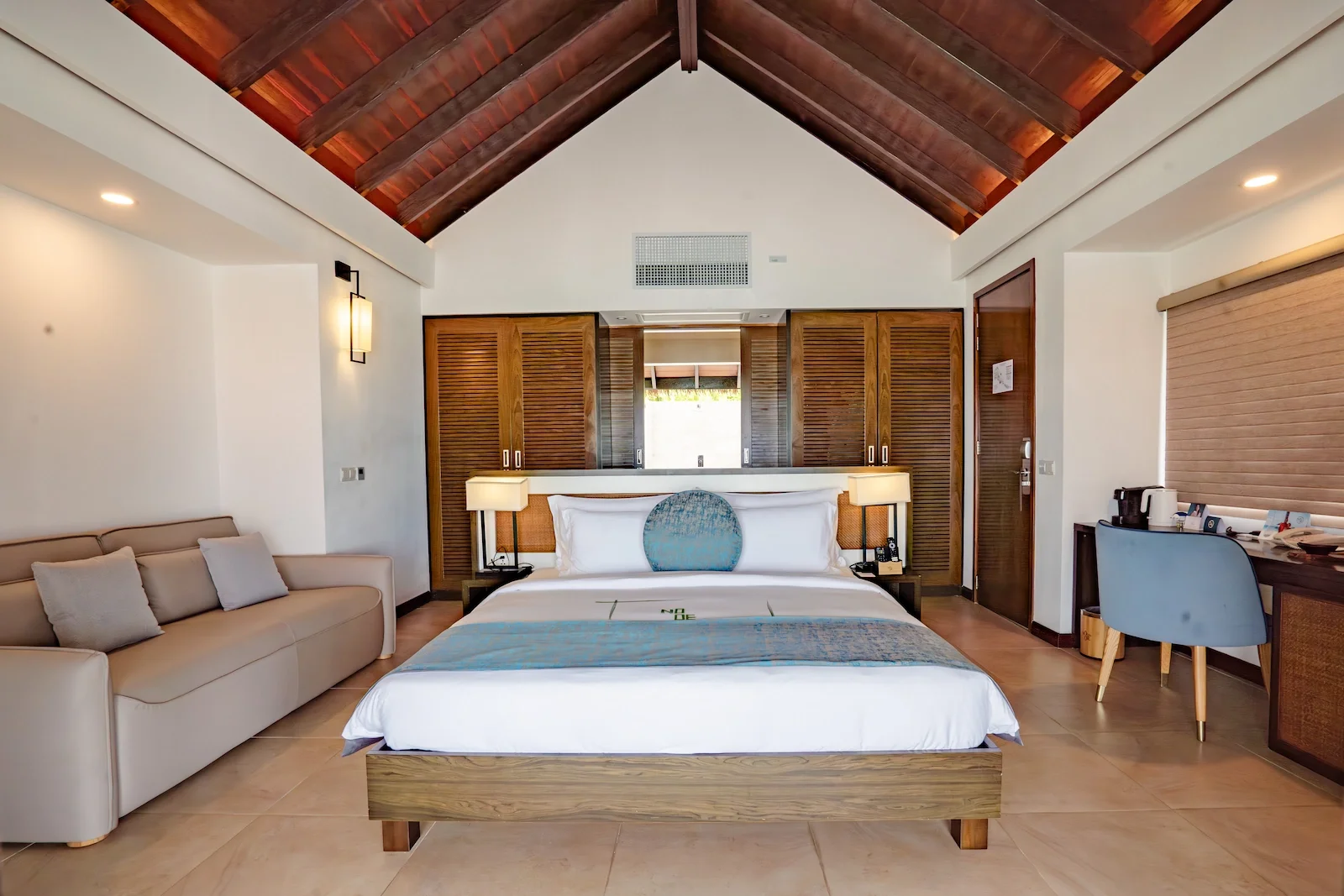 Sunset Beach Villa, NOOE Maldives Kunaavashi