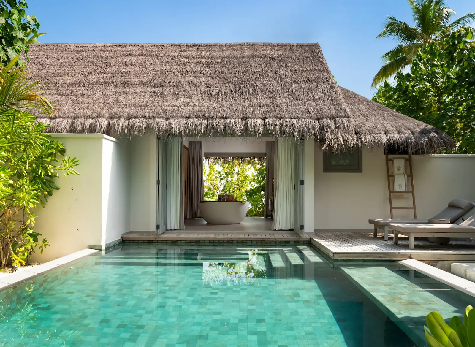 One Bedroom Beach Pool Residence, Vakkaru Maldives
