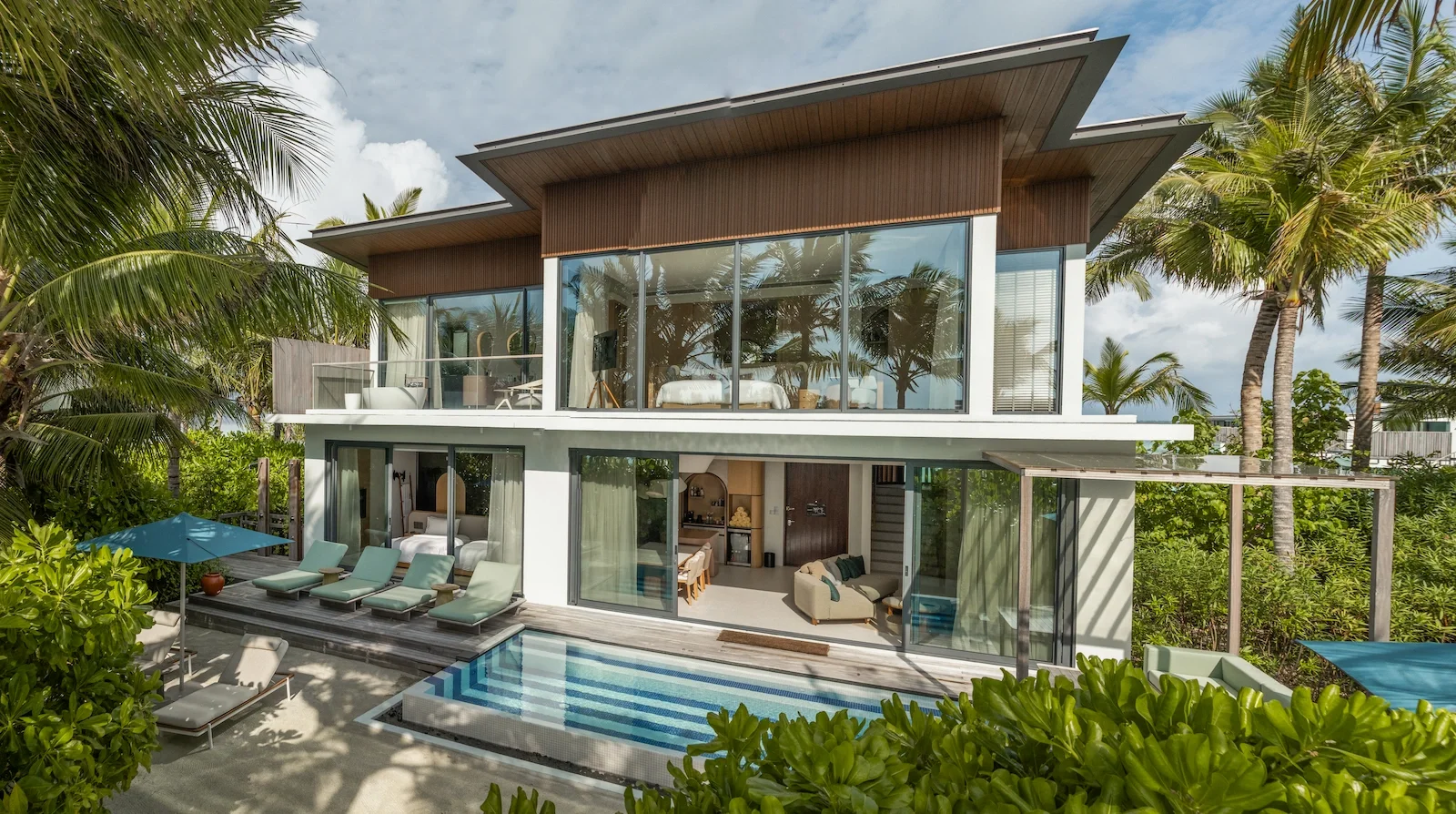 Two-Bedroom Lagoon Beach Pool Loft, SO/ Maldives