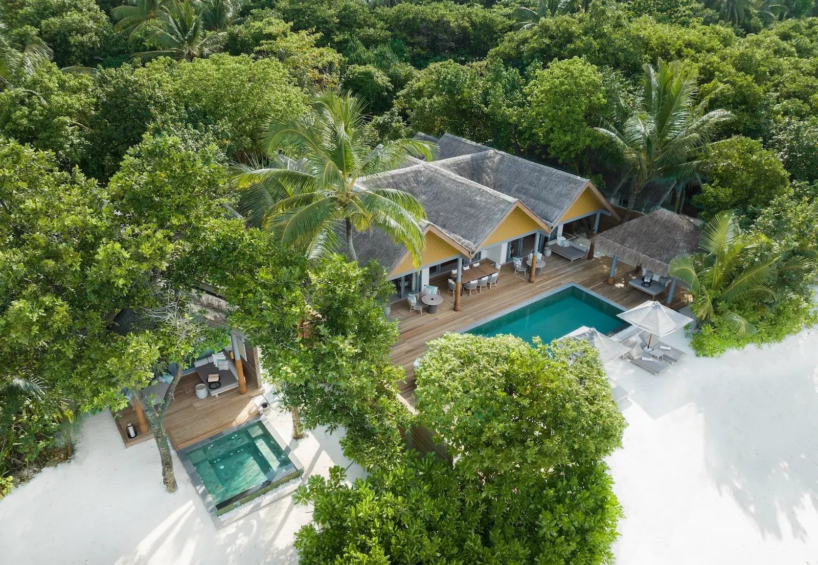 Three Bedroom Beach Pool Residence, Vakkaru Maldives