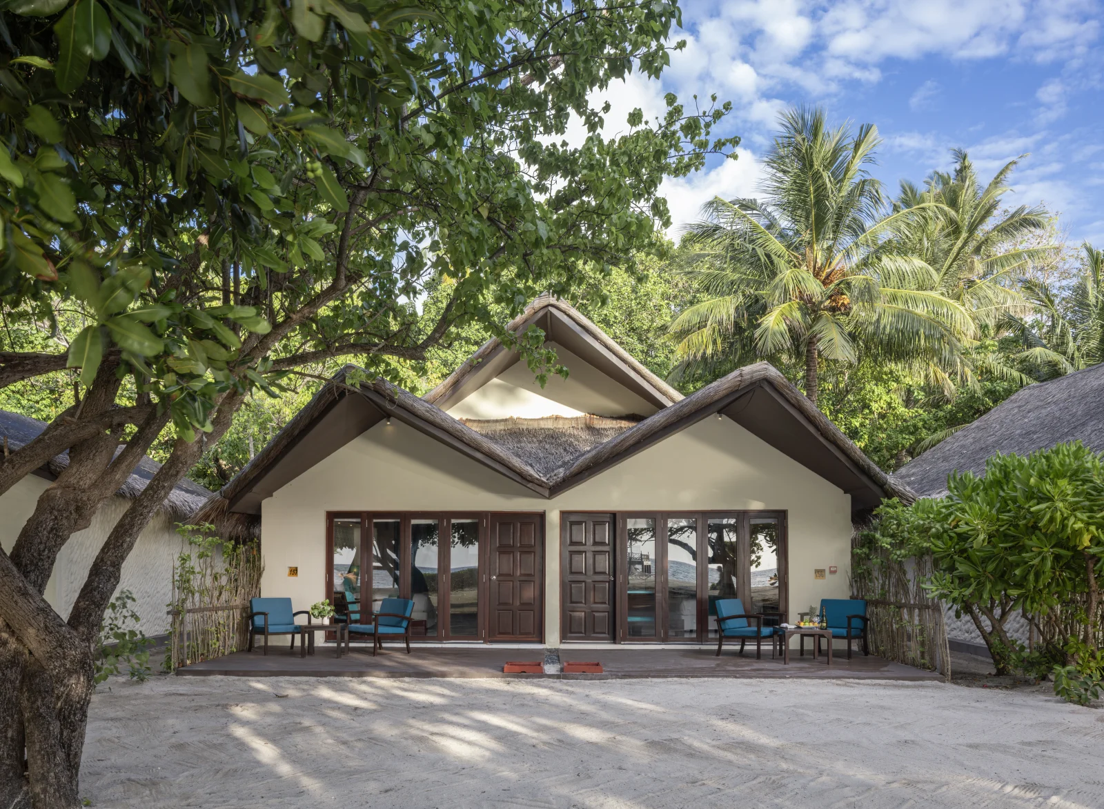 Two Bedroom Sunset Family Beach Villa, Adaaran Select Hudhuranfushi