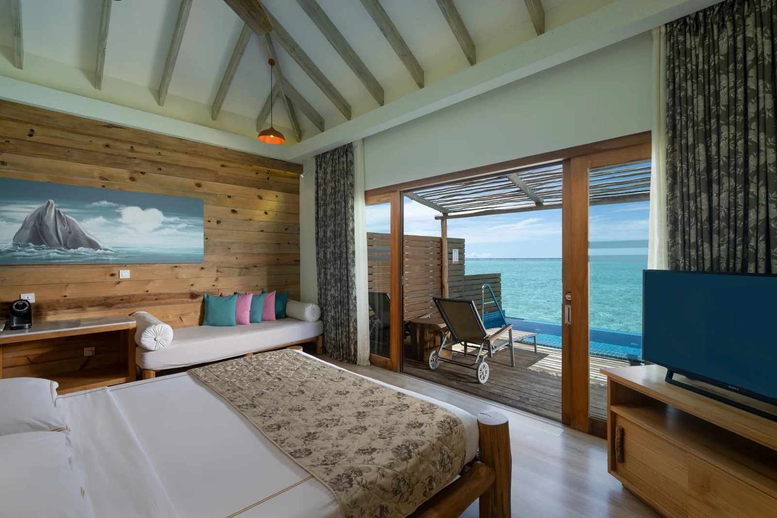 Lagoon Suite with Private Pool, You&Me by Cocoon